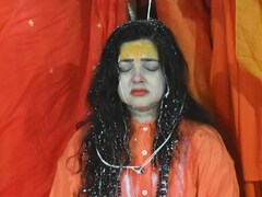 पश्चाताप के आंसू नहीं... संन्यास के बाद ममता कुलकर्णी ने ऐसा क्यों कहा? क्या वो अब दुखी हैं