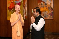 Adani Group, ISKCON Join Hands To Serve Meals To Devotees At Maha Kumbh 2025 Adani Group, ISKCON Join Hands To Serve Meals To Devotees At Maha Kumbh 2025