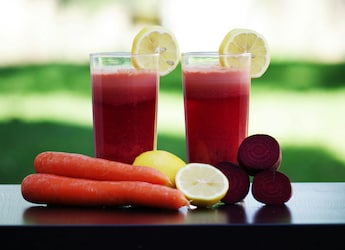Is Beetroot Carrot Juice Good For Weight Loss? Here's What Nutritionists Say