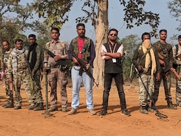 नमस्कार, मैं बस्तर का पत्रकार हूं...पोल खोली तो फंसाया या मारा जाऊंगा !  नमस्कार, मैं बस्तर का पत्रकार हूं...पोल खोली तो फंसाया या मारा जाऊंगा !