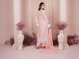 Myntra पर फैशन का धमाका! स्टाइलिश कुर्तियों से लेकर खूबसूरत कुर्ता सेट पर शानदार सेल का लें आनंद Myntra पर फैशन का धमाका! स्टाइलिश कुर्तियों से लेकर खूबसूरत कुर्ता सेट पर शानदार सेल का लें आनंद