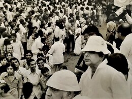 गणतंत्र दिवस के मौके पर सायरा बानो ने दिलीप कुमार की 60 साल पुरानी फिल्म को किया याद, इस नाम से वैजयंती माला को एक्ट्रेस ने पुकारा  गणतंत्र दिवस के मौके पर सायरा बानो ने दिलीप कुमार की 60 साल पुरानी फिल्म को किया याद, इस नाम से वैजयंती माला को एक्ट्रेस ने पुकारा
