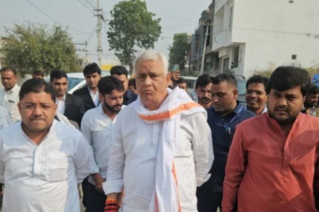टोंक जेल में नरेश मीणा और उनके समर्थकों से मिलने पहुंचे थे किरोड़ी लाल मीणा टोंक जेल में नरेश मीणा और उनके समर्थकों से मिलने पहुंचे थे किरोड़ी लाल मीणा