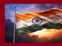 15 अगस्त को आप भी घर पर लगाते हैं तिरंगा? ये नियम नहीं पता तो जेल जा सकते हैं आप 15 अगस्त को आप भी घर पर लगाते हैं तिरंगा? ये नियम नहीं पता तो जेल जा सकते हैं आप