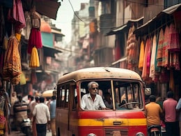 बाइक वाले को आगे लटकाकर चलाता रहा बस... महिला से लड़ाई के बाद घंटो चला ड्रामा बाइक वाले को आगे लटकाकर चलाता रहा बस... महिला से लड़ाई के बाद घंटो चला ड्रामा