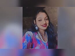 जल्द बॉलीवुड में डेब्यू करेंगी वायरल गर्ल मोनालिसा, लंदन में होगी शूटिंग जल्द बॉलीवुड में डेब्यू करेंगी वायरल गर्ल मोनालिसा, लंदन में होगी शूटिंग