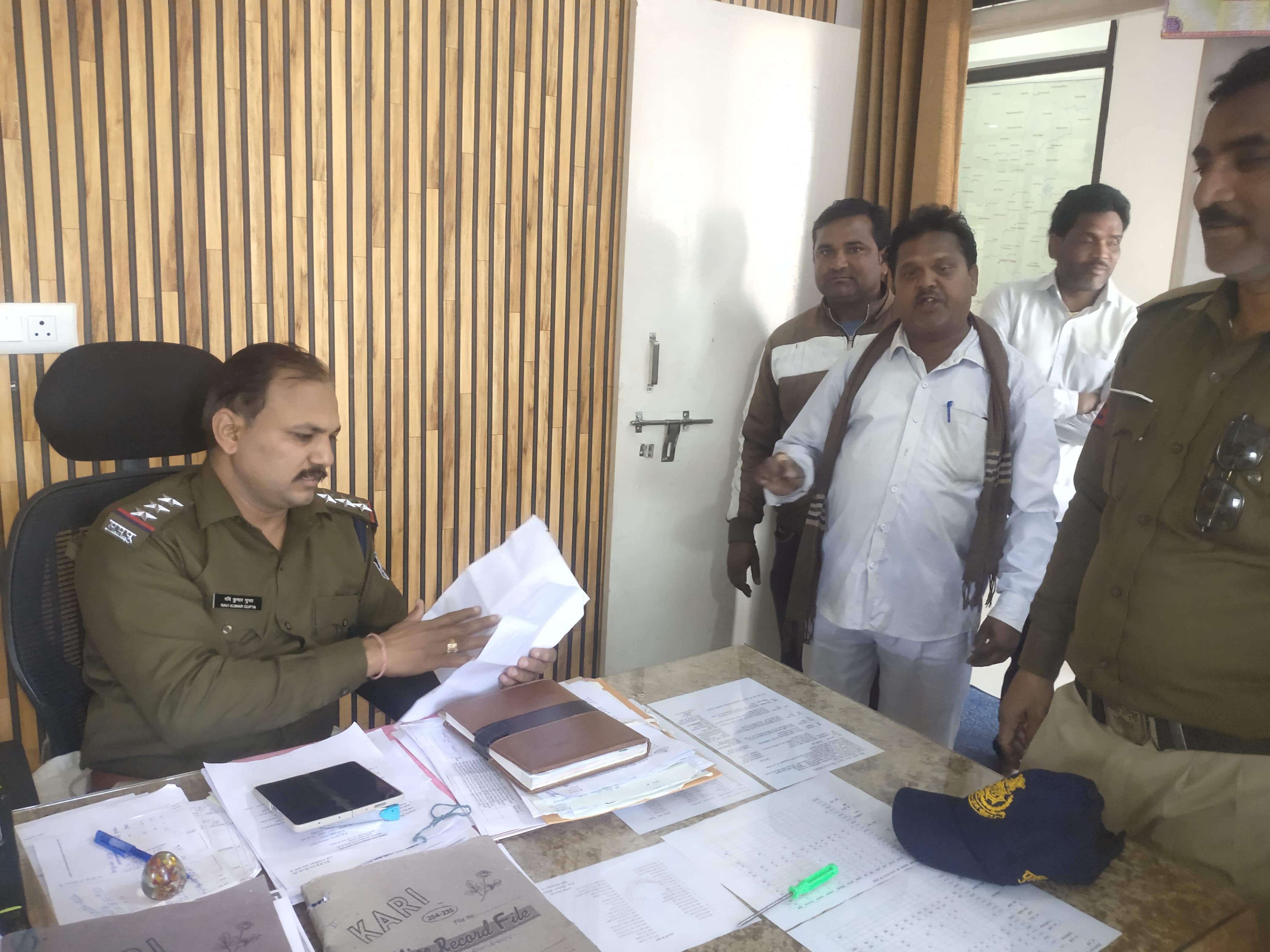 Untouchability Case: दलित की नाई ने हजामत नहीं बनाई, तो दर्जनों पहुंच गए थाने...जानिए पूरा मामला?