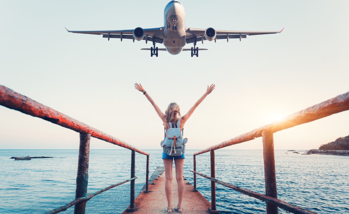 Naked Flying е най новият хак за пътуване с