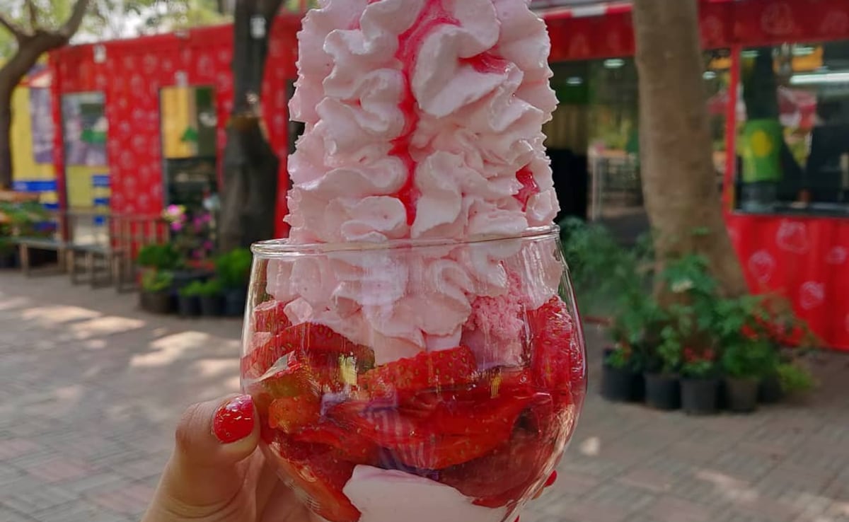 Strawberry cream. Photo: Instagram/mumbai.nightlife