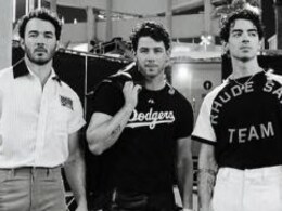 Jonas Brothers Will Star In Untitled Disney Christmas Movie Jonas Brothers Will Star In Untitled Disney Christmas Movie