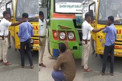 Watch: Karnataka Traffic Cop's Hack For Excessive Honking By Reckless Drivers Is Viral Watch: Karnataka Traffic Cop's Hack For Excessive Honking By Reckless Drivers Is Viral