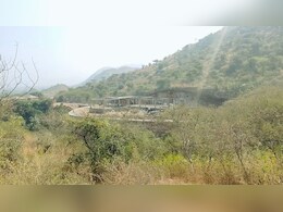 Rajasthan: अरावली की पहाड़ियों को छलनी कर रहे रसूखदार, किसान की बेशकीमती जमीन भी हड़पी