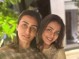 नम्रता शिरोड़कर ने बहन शिल्पा शिरोड़कर के साथ शेयर की खूबसूरत तस्वीरें, फैंस बोले- दोनों जुड़वा... नम्रता शिरोड़कर ने बहन शिल्पा शिरोड़कर के साथ शेयर की खूबसूरत तस्वीरें, फैंस बोले- दोनों जुड़वा...