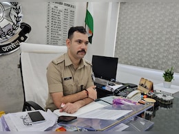 Cyber Fraud को लेकर रतलाम SP सख्त ! बंद करवाए 4500 फर्जी मोबाइल नंबर Cyber Fraud को लेकर रतलाम SP सख्त ! बंद करवाए 4500 फर्जी मोबाइल नंबर