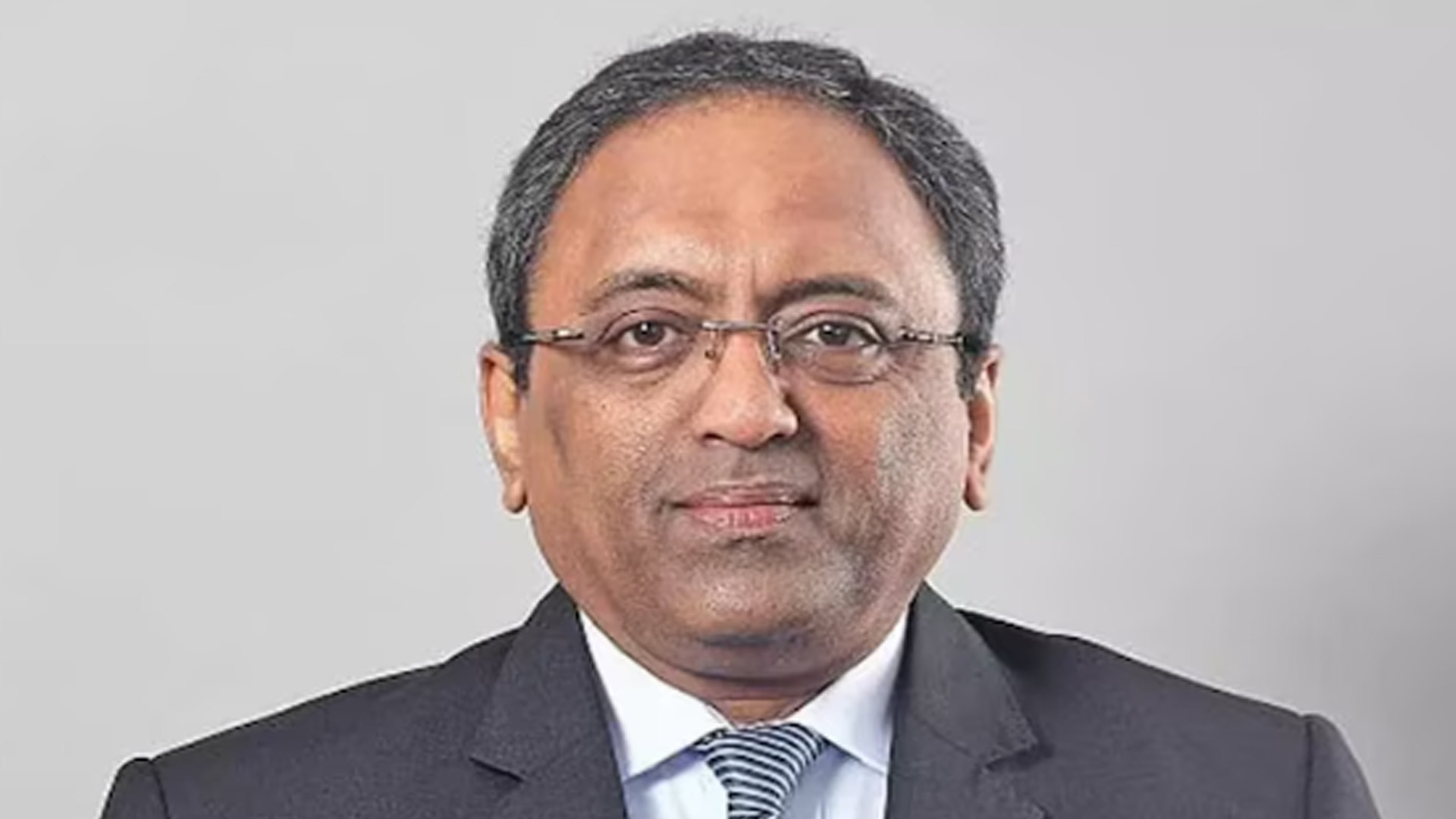 90-Hour Work Week Debate Sparks Divided Opinions Among Industry Leaders