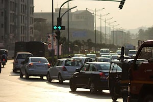 Govt Forms Panel To Explore Petrol, Diesel Car Ban In Mumbai Amid Air Pollution Concerns