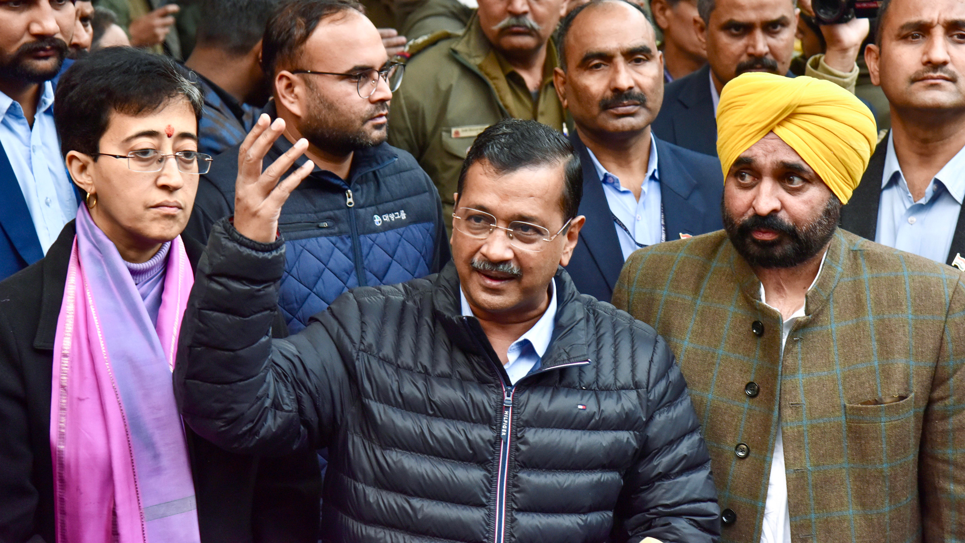 Delhi Decides: AAP Vs BJP Vs Congress Battle