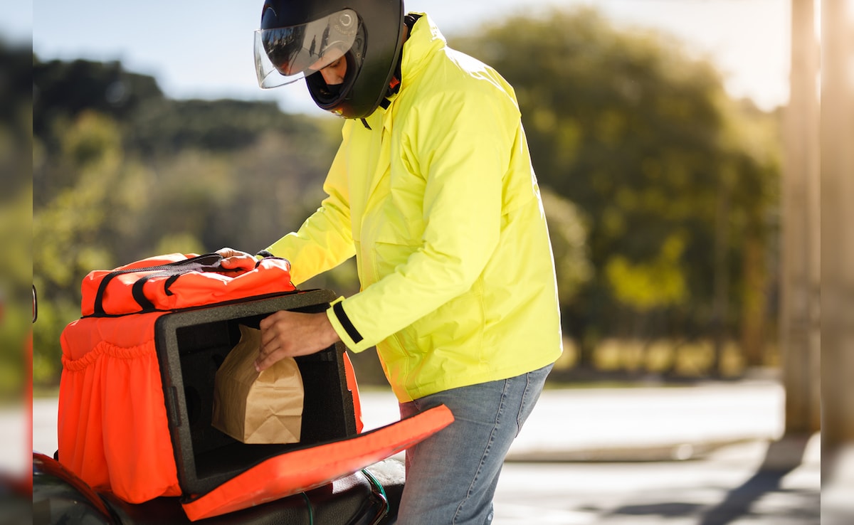 Kerala Cracks Down On Quick Commerce Apps Over Big 'Delivery Dash'