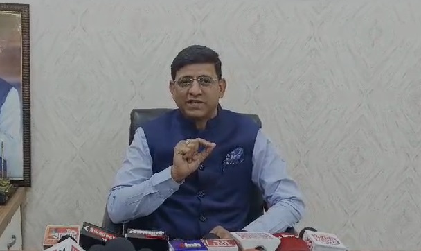 Indore News: न्यायमित्र बने इंदौर मेयर; एक बार फिर कोर्ट में रखी बात, जानिए ट्रैफिक जाम पर क्या कहा?