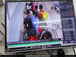 Video: Ghaziabad Woman Claims Blinkit Staff Assaulted Father, Brother With Bats And Sticks Video: Ghaziabad Woman Claims Blinkit Staff Assaulted Father, Brother With Bats And Sticks