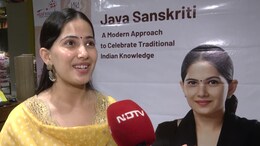 Maha Kumbh 2025: Spiritual Guru Jaya Kishori Takes Dip In Prayagraj, Shares "Happiness" Mantra