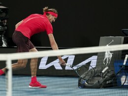 Furious Alexander Zverev Loses Cool, Smashes Racquet Repeatedly During Australian Open 2025 Final