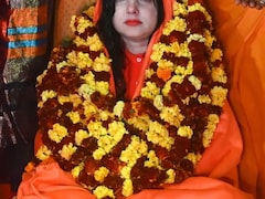 ममता कुलकर्णी को बनाया महामंडेलश्वर, अब अखाड़े पर होगी बड़ी कार्रवाई - सूत्र