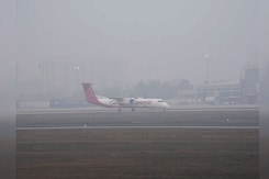 Fog Wreaks Havoc On Flights, Affects Train & Flight Operations Fog Wreaks Havoc On Flights, Affects Train & Flight Operations