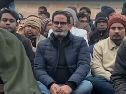 Prashant Kishor Begins Indefinite Fast To Back Protesting Students In Bihar Prashant Kishor Begins Indefinite Fast To Back Protesting Students In Bihar