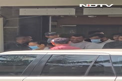 Saif Ali Khan Attacked: Sons Jeh And Taimur Visit Actor At Lilavati Hospital Saif Ali Khan Attacked: Sons Jeh And Taimur Visit Actor At Lilavati Hospital