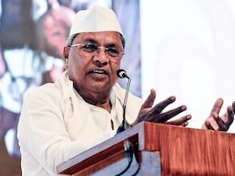 BJP Questions Lokayukta Clean Chit To Siddaramaiah, Congress Hits Back BJP Questions Lokayukta Clean Chit To Siddaramaiah, Congress Hits Back