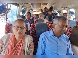 अफसरों के साथ बस से नगर भ्रमण पर निकलीं IAS टीना डाबी, झोपड़पट्टी में दिखी ऐसी चीज कि गाड़ी रुकवा की ऑनस्पॉट कार्रवाई
