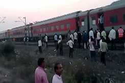 14 Dead After Jumping Off Train Over Fire Rumour, Getting Hit By Another 14 Dead After Jumping Off Train Over Fire Rumour, Getting Hit By Another
