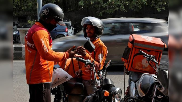 नए साल के मौके पर मिनटों नहीं मिलेगा सामान, गिग वर्कर्स की हड़ताल से  Zepto, Blinkit और Swiggy की बढ़ी टेंशन!