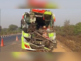 Road Accident : महासमुंद में सड़क पर खड़े ट्रक से जा टकराई बस, 43 यात्री घायल, एक बच्ची की मौत