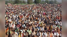 Makar Sankranti 2025:  किसी अजूबे से कम नहीं है बांसवाड़ा की 135 साल पुरानी चोपड़ा परंपरा, सुनने के लिए जुटते हैं लाखों लोग