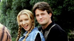 Matthew Perry Left A Note For Lisa Kudrow Inside '<i>Friends</i>' Cookie Jar In 2004. She Found It After His Death