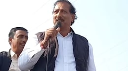 Rajasthan: सरकारी स्कूल के गेट पर ग्रामीणों ने जड़ दिया ताला, पूर्व मंत्री राजेंद्र गुढ़ा का भी फूटा गुस्सा; धरने पर बैठे