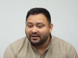 अपने पैर पर कुल्हाड़ी थोड़ी मारेंगे : नीतीश कुमार के साथ गठबंधन के सवाल पर बोले तेजस्वी यादव अपने पैर पर कुल्हाड़ी थोड़ी मारेंगे : नीतीश कुमार के साथ गठबंधन के सवाल पर बोले तेजस्वी यादव