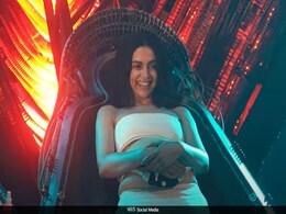 कल्की 2898 एडी के लिए दीपिका पादुकोण ने खुद को किया था ऐसे तैयार, एक्ट्रेस का BTS वीडियो आया सामने कल्की 2898 एडी के लिए दीपिका पादुकोण ने खुद को किया था ऐसे तैयार, एक्ट्रेस का BTS वीडियो आया सामने