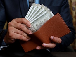 Salary Hike in 2025: इस साल कितनी बढ़ने वाली है आपकी सैलरी? रिपोर्ट में हुआ ये खुलासा Salary Hike in 2025: इस साल कितनी बढ़ने वाली है आपकी सैलरी? रिपोर्ट में हुआ ये खुलासा
