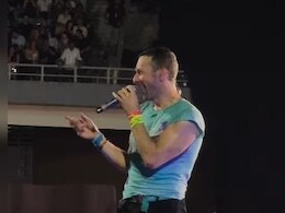 This Video Of Coldplay's Chris Martin Saying "<i>Jai Shri Ram</i>" Is Crazy Viral. Watch