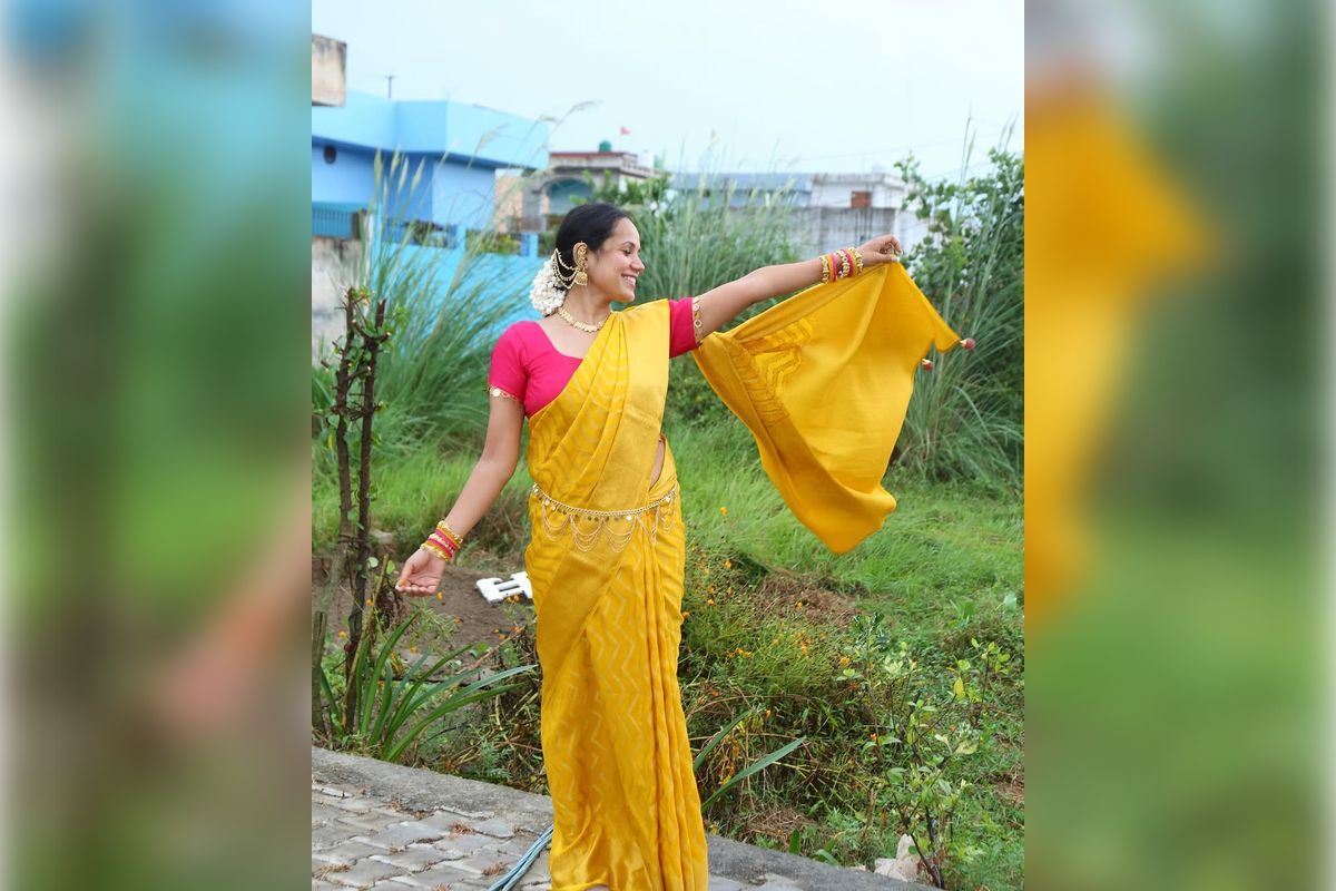 How Veena Negi's Strict Father Prepared Her for Life's "Out-of-Syllabus" Exam