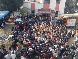 जम्मू-कश्मीर में शहीद हुए राजस्थान के तीन जवानों का आज होगा अंतिम संस्कार, सीकर में धरने पर बैठे बीजेपी MLA  जम्मू-कश्मीर में शहीद हुए राजस्थान के तीन जवानों का आज होगा अंतिम संस्कार, सीकर में धरने पर बैठे बीजेपी MLA