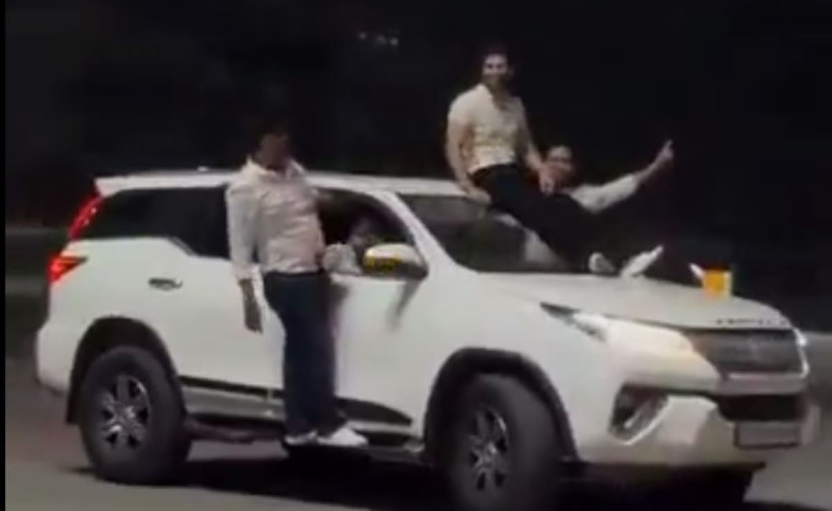 Video: Men Perform Stunt On ‘Squid Games’ Song In Noida, Fined Rs 33,000 Video: Men Perform Stunt On ‘Squid Games’ Song In Noida, Fined Rs 33,000