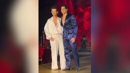 Sidharth Malhotra Takes Off Karan Johar's Blazer Onstage. Watch Their Bromance