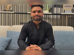 Rinku Singh: रिंकू सिंह की जैसी बैटिंग, वैसी कमाई, हर महीने कमाते हैं इतना पैसा Rinku Singh: रिंकू सिंह की जैसी बैटिंग, वैसी कमाई, हर महीने कमाते हैं इतना पैसा