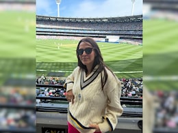 Neha Dhupia Honours Bishan Singh Bedi At India vs Australia Test Match In His Iconic Test Cricket Sweater