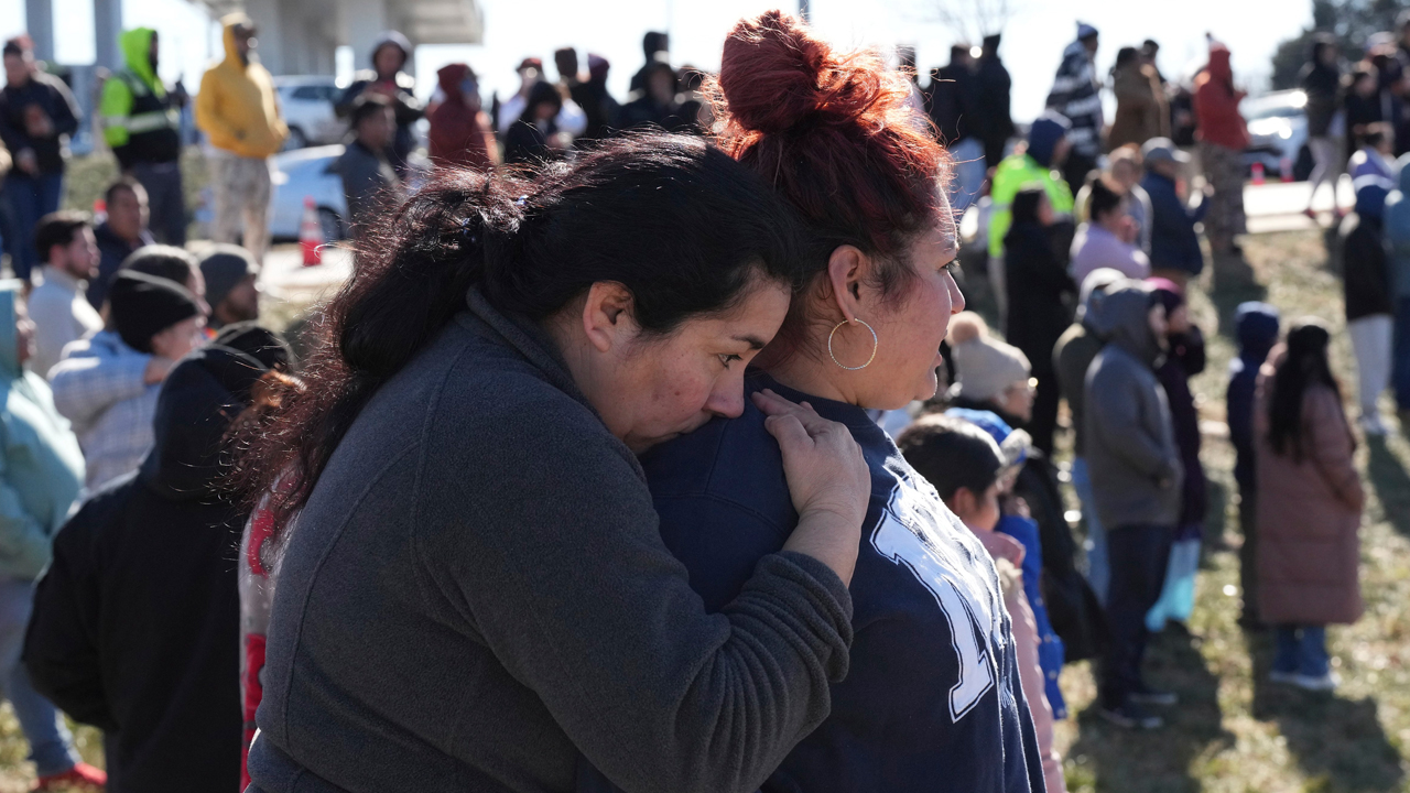 Nashville School Shooting | LA Fire: 50000 Under Evacuation Orders | Trudeau-Trump