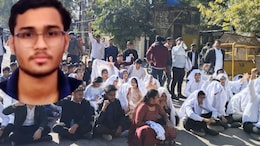 बूंदी में मृतक मेडिकल छात्र के परिवार को 5 करोड़ रुपये और नौकरी देगी सरकार, 6 घंटे बाद विरोध प्रदर्शन समाप्त